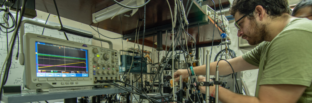 Usach fortalece su capacidad científica con la adjudicación de cuatro proyectos en concurso FONDEQUIP 2025