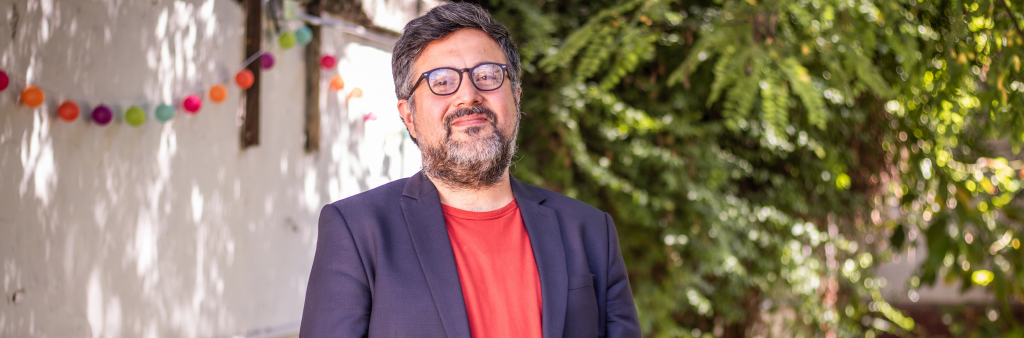 Investigación Usach examina el impacto de los modelos de negocio en el ejercicio periodístico de los medios digitales