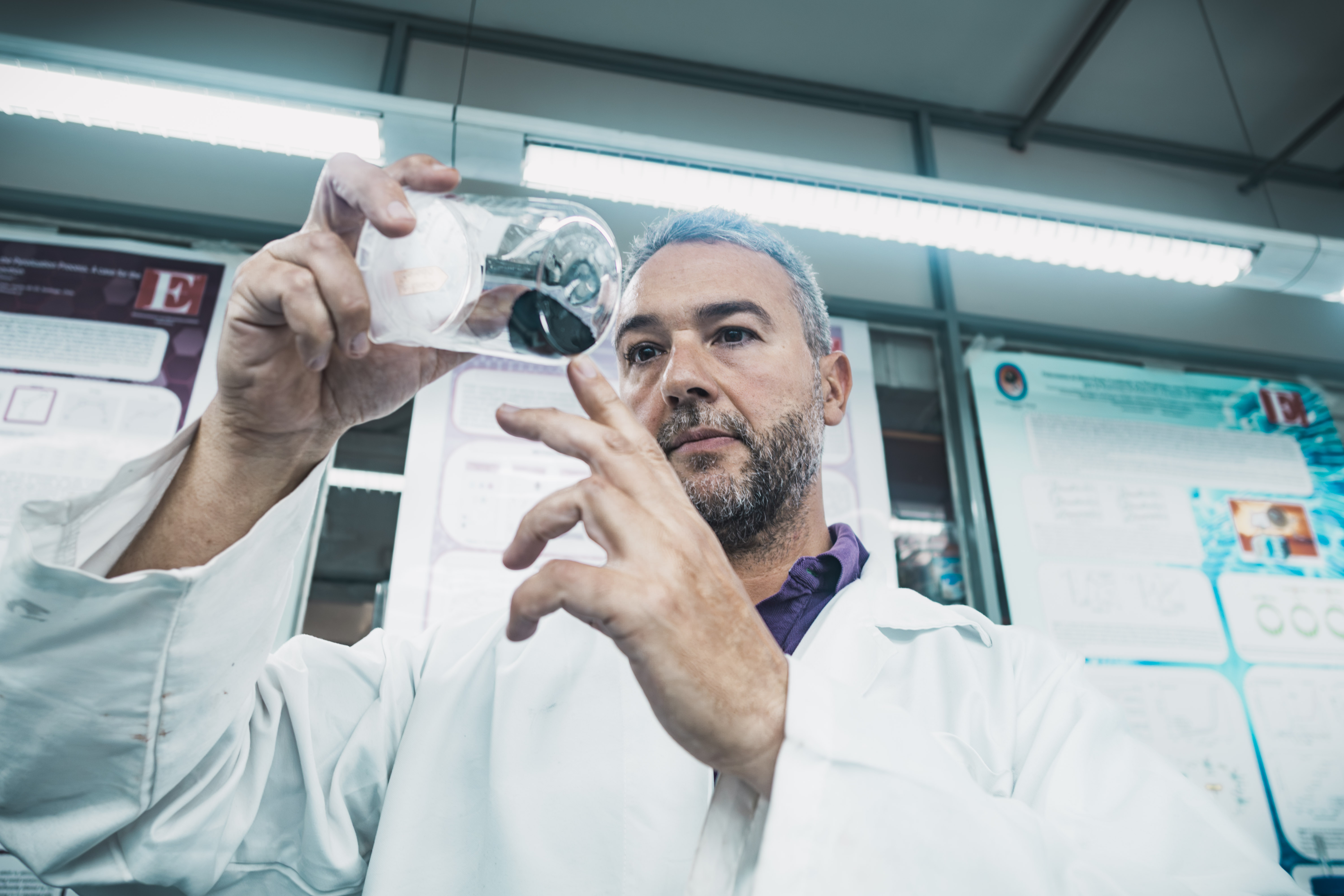 Investigación Usach: la búsqueda por un Hidrógeno Verde más eficiente